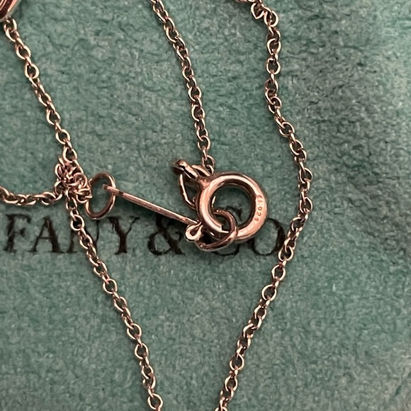 Tiffany & Co triple heart necklace - Picture 5 of 7